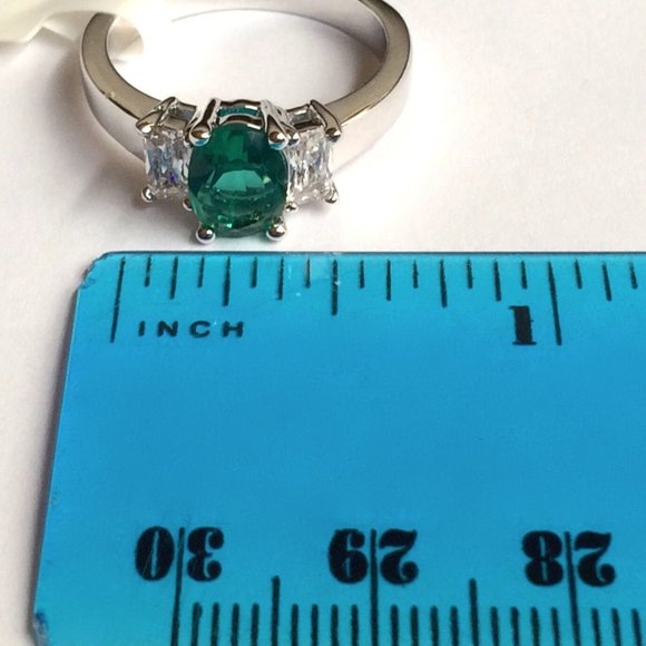 Silver Emerald Cocktail Ring Size 10 Green Cubic Zirconia Simulated Plated - Picture 10 of 11